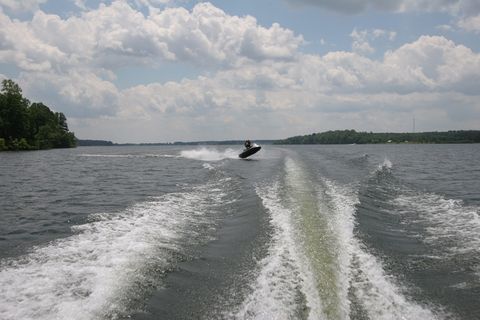wake，waves，jetski，lake，water，lake anna，summer，sky