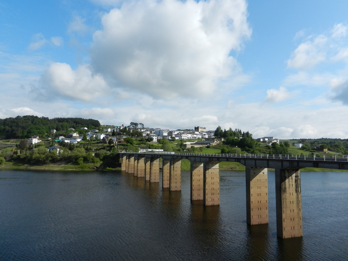 portomarín、bridge、rio miño、connection、Build structure、architecture、bridge-人造结构、water