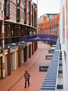 行人，步行区，个人，街道摄影，荷兰，围棋，人类，道路