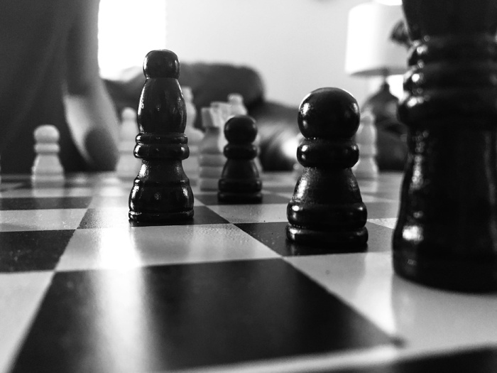 棋盘灰度摄影