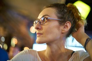 女人、姿势、眼镜、概述、头发、真实、人性化、体贴