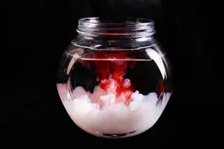 透明玻璃碗，红色，彩色，液体颜色，液体，罐子，牛奶，墨水