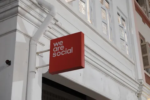 新加坡,我们是社会,白色,平板电脑,红色,文字,实物模型,标签 新加坡,我们是社会,白色,平板电脑,红色,文字,实物模型,标签