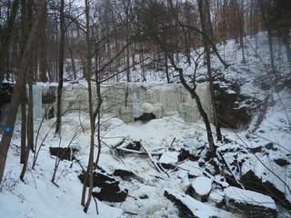 加拿大，索罗德，短山省级公园，水，树木，森林，寒冷，瀑布