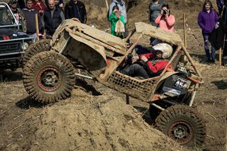 车辆、丘陵、越野、地形、汽车、交通、人群、交通方式