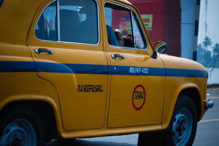 出租车，印度，印度出租车，印度道路，运输方式，陆地车辆，运输，黄色