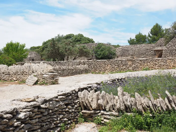 bories村，露天博物馆，历史保护，博物馆，石屋，村庄，石墙，bories