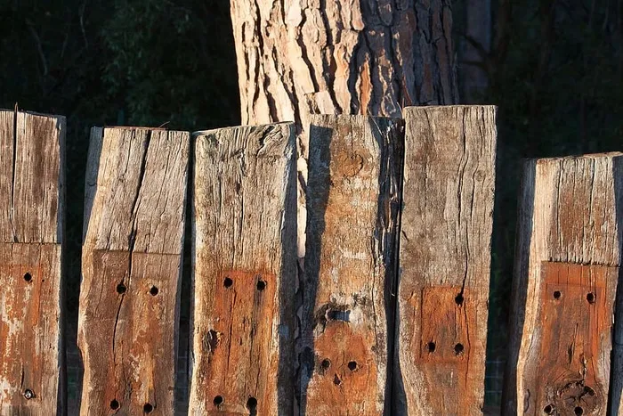 木材，铁路枕木，围栏，界限，表面，分界，边界，木材-材料