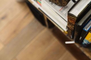 现代深色客厅设计