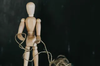 各种姿势的木制人体模型