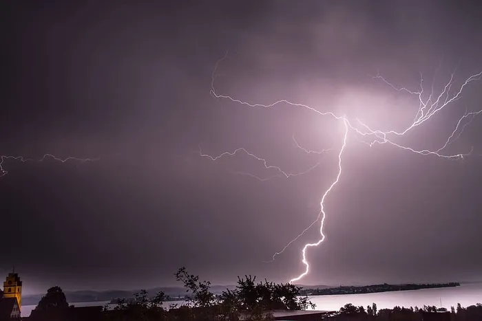 闪电，雷雨，风暴，闪电，雨，夏季雷雨，康斯坦斯湖，大自然的力量