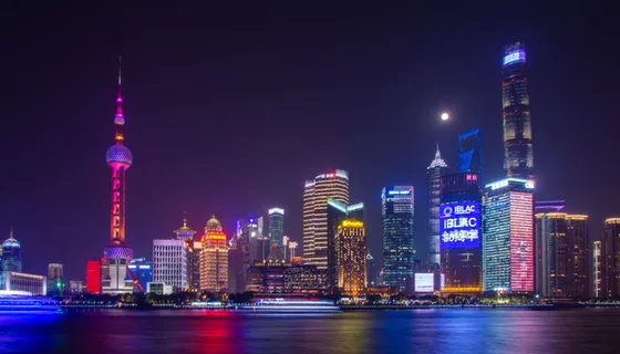靠近水体的建筑物 靠近水体的建筑物