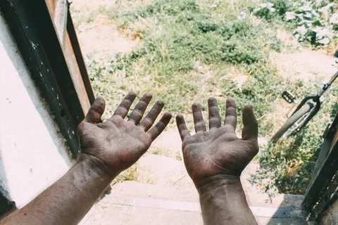 铁匠、锻工、火、煤、独轮车、工作、勤劳、双手