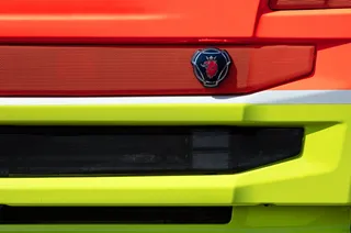 特写，摄影，萨博标志，徽章，卡车，颜色，颜色，特写