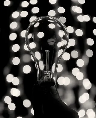 光, 照明, 灯, 灯泡, 手, 白, 戏剧性, 明确