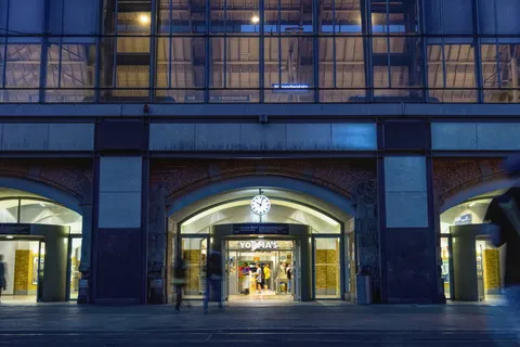 柏林,火车站,*车站,建筑,建筑,时钟,商店,灯光 柏林,火车站,*车站,建筑,建筑,时钟,商店,灯光