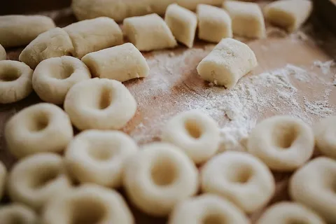 波兰西里西亚饺子(KluskiŚląskie) 波兰西里西亚饺子(KluskiŚląskie)