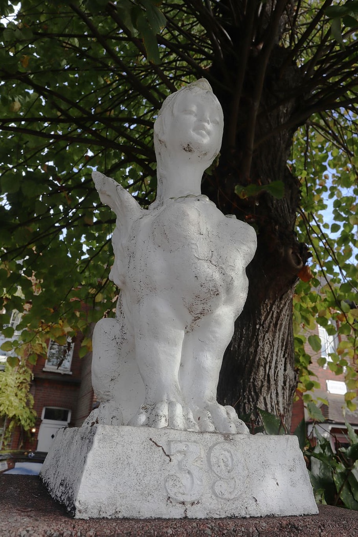 英国、伦敦、普特尼、树木、雕塑、植物、表现、人类表现