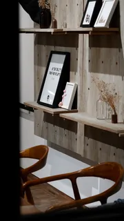 架子上的相框 架子上的相框