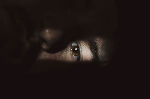 人像，一个人，身体部位，，眼睛，人眼，肖像，特写