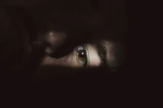 人像，一个人，身体部位，，眼睛，人眼，肖像，特写