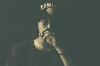 一个人，一个悲伤的人，一个悲伤的人，头像