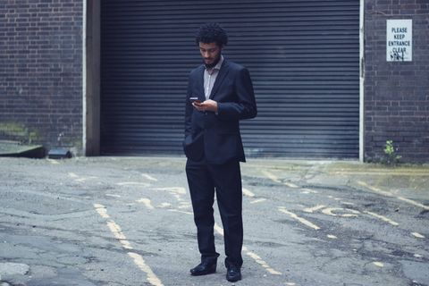 一人，商人，全长，穿着考究，商务人士，西装，正装，商务