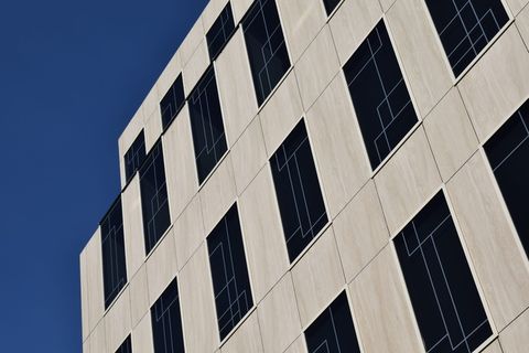 建筑结构低角度摄影