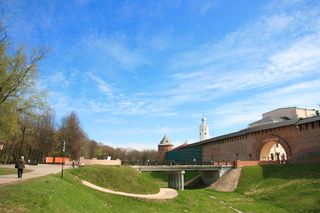 诺夫哥罗德，俄罗斯，塔，公园，克里姆林宫，春天，树木，公民