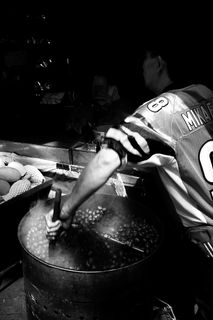 马来西亚，吉隆坡，真人，准备，一个人，男人，食物，室内