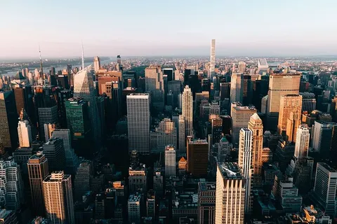 上图为纽约高耸的建筑 上图为纽约高耸的建筑