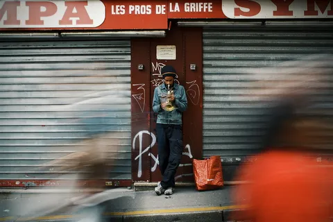 街道,酒精,人,男人,模糊,商店,行人,模糊运动 街道,酒精,人,男人,模糊,商店,行人,模糊运动