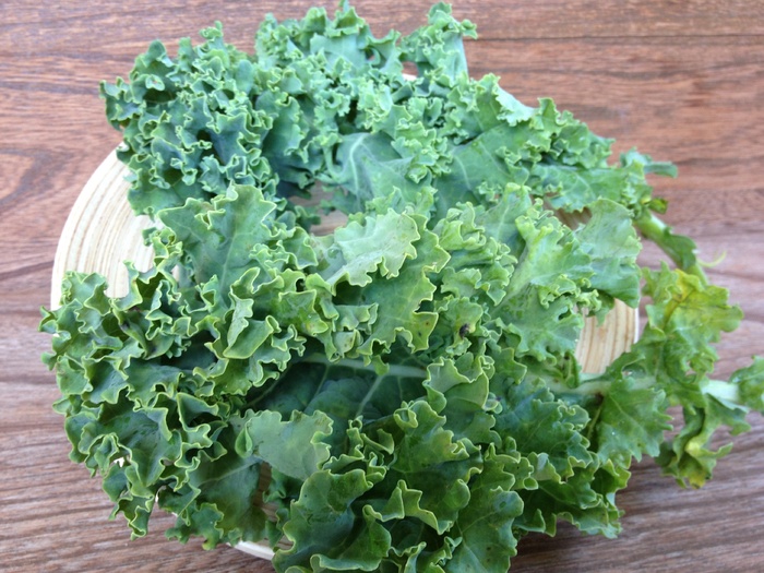 绿色，沙拉，餐桌垫，甘蓝，蔬菜，卷曲甘蓝，植物，农产品