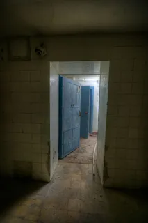 乌贝克斯,冰箱,黑暗,恐怖,废弃,迷路,营房,室内 乌贝克斯,冰箱,黑暗,恐怖,废弃,迷路,营房,室内