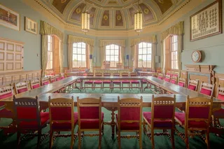 伍斯特市政厅，伍斯特，市政厅，议会，商会，商会，政治，内部