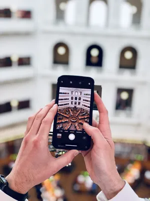 为房间拍照的人