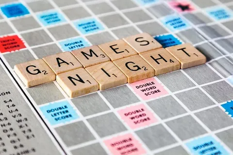游戏之夜字母瓷砖照片 游戏之夜字母瓷砖照片