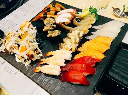 寿司、食品、美食、日式、海鲜、美食、新鲜度、正餐 寿司、食品、美食、日式、海鲜、美食、新鲜度、正餐
