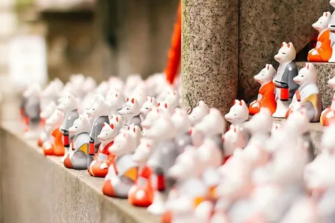 猫雕像，灰色，台阶，雕像，陈列，装饰，收藏品，纪念品商店