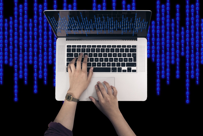 person、touching、macbook、pro、turned、Binary、Hands、键盘