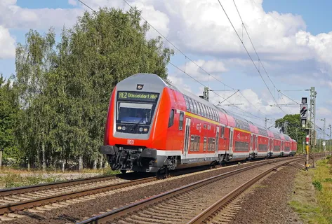 红色、灰色、火车、日间、地区快车、doppelstockzug、deutsche bahn、Munsterland 红色、灰色、火车、日间、地区快车、doppelstockzug、deutsche bahn、Munsterland