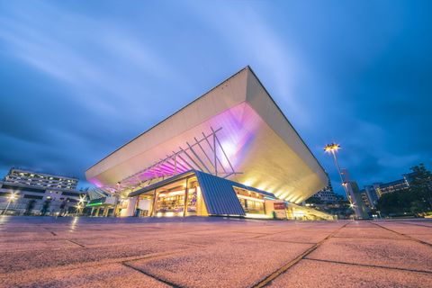 米色混凝土建筑 米色混凝土建筑