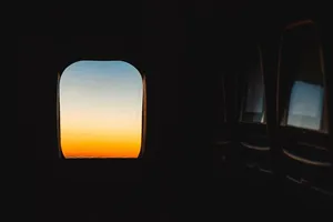 飞机窗口