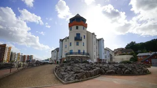 建筑物和铺砌道路