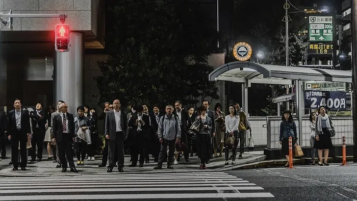 人，男人，女人，步行，行人，十字路口，日本人，亚洲人