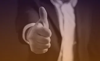 人，女人，成年人，男人，肖像，手，人，人