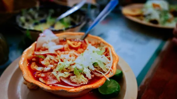 墨西哥，墨西哥城，墨西哥，汤，洋葱，碗，萝卜，鸡肉