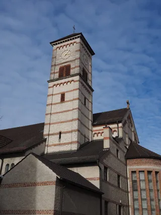 圣约翰浸礼会，圣约翰浸礼会教堂，教堂，新乌尔姆，建筑，天主教，卫戍教堂，砖块