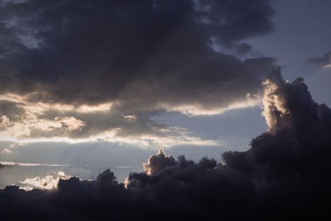 白天蓝天下的云