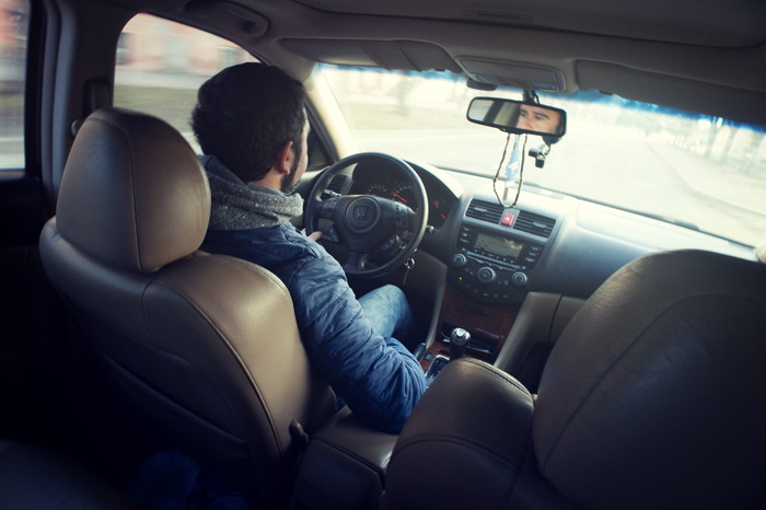 道路、人、人、手、成人、汽车、汽车、模糊